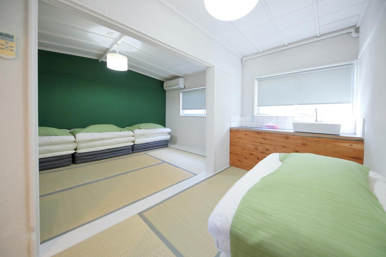 Raku Hostel Osaka Exterior photo