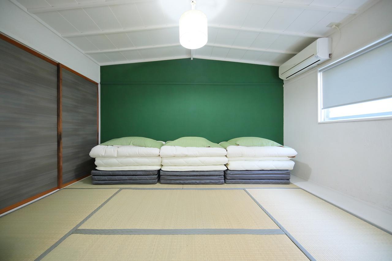 Raku Hostel Osaka Exterior photo